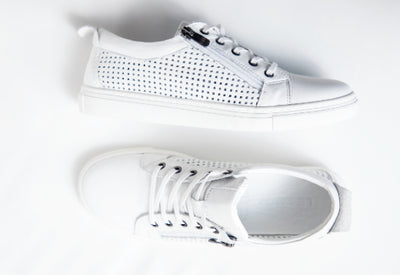 How to clean white leather sneakers
